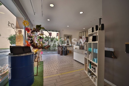 Foto Negozio in via Zendrini, Bergamo San Paolo di 70 m² con 1 locali