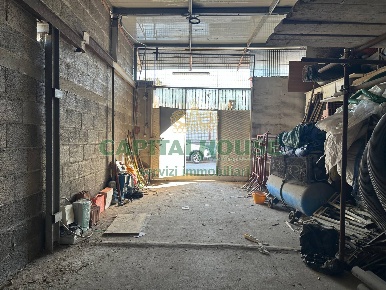 Foto Magazzino a Casoria Centro di 111 m² in affitto