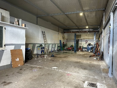 Foto Magazzino a Casoria Centro di 111 m² in affitto