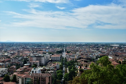 Foto Attività commerciale a Bergamo Centro di 140 m² con 3 locali