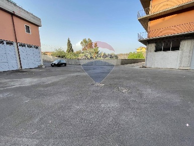 Foto Attività commerciale in Via: Luigi Capuana, Camporotondo Etneo