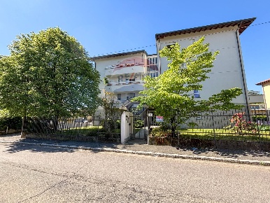 Foto Ufficio in Via Tonale, Varese Giubiano - San Carlo di 260 m²