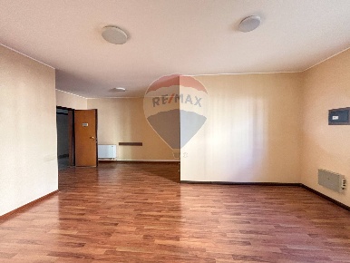 Foto Ufficio in Via Tonale, Varese Giubiano - San Carlo di 65 m² in vendita