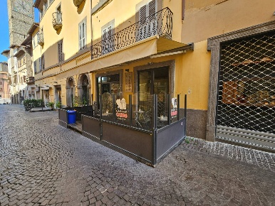 Foto Bar in Via Roma, Viterbo Sacrario - Piazza della Rocca di 35 m²