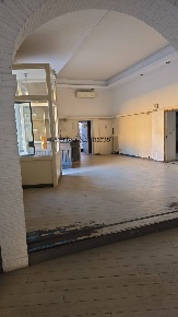 Foto Attività commerciale a Forlì Centro Storico di 250 m² con 6 locali