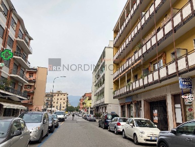 Foto Magazzino in Via Galileo Galilei, Brescia Crocifissa di Rosa di 700 m²