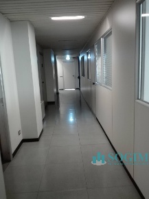 Foto Ufficio a Bollate Castellazzo, Ospiate di 1000 m² con 10 locali
