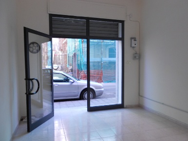Foto Negozio in via F. Cilea, Catanzaro Centro Storico di 20 m² in affitto