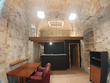Foto Locale commerciale in Via dei Sabini, Ascoli Piceno di 60 m²