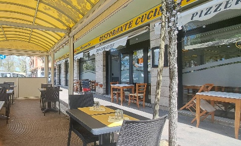 Foto Attività commerciale in Via Olevano Romano, Roma Tor de' Schiavi