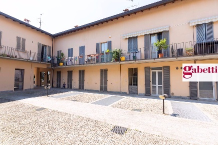 Foto Locale commerciale in via ceppo, Merate Pagnano di 47 m² con 1 locali