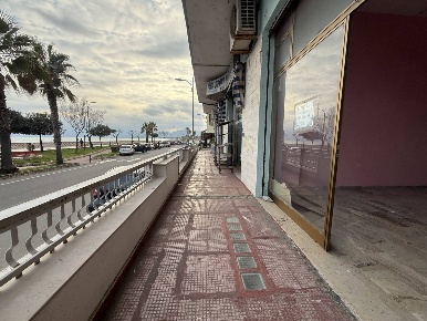 Foto Negozio in via Lungomare Stefano Pugliese, Catanzaro Catanzaro Lido