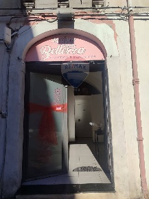 Foto Locale commerciale in via Garibaldi, Catania Centro Storico di 37 m²