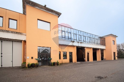 Foto Ufficio in Via Luigi Abbiati, Brescia Fornaci di 300 m² con 3 locali
