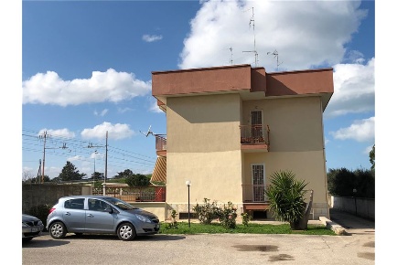Foto Magazzino in Via Cangiano, Bari Fesca di 160 m² in vendita