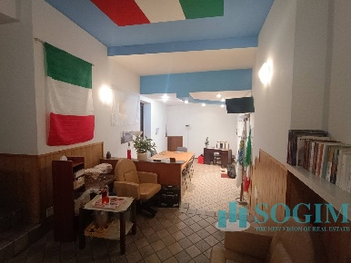 Foto Negozio in via Magenta, Cadorago Cadorago Caslino Al Piano di 60 m²