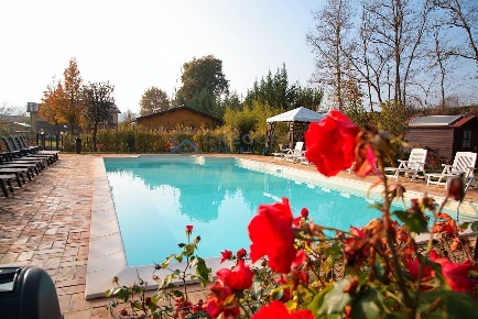 Foto Hotel in Via Mediana, Sant'Omero di 60000 m² con 27 locali in vendita