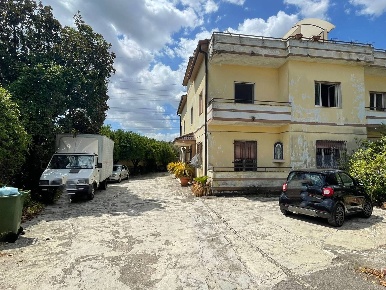 Foto Casa indipendente in VIA MONDO, Caserta Via Mondo di 830 m² in vendita