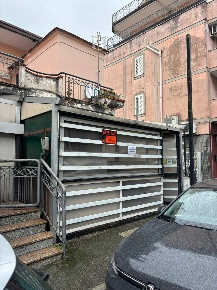 Foto Locale commerciale a Casalnuovo di Napoli Centro di 120 m² in affitto
