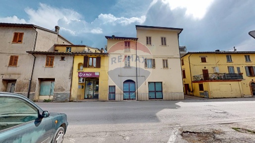 Foto Laboratorio in via Bastiola, Bastia Umbra Bastia di 28 m² con 1 locali