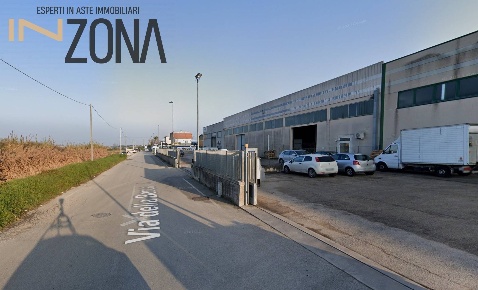Foto Magazzino in Via della Barca, Monteprandone di 1593 m² in vendita