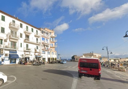 Foto Magazzino in Lungomare dei navigatori, Monte Argentario di 50 m²
