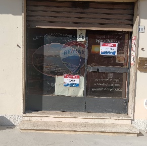 Foto Locale commerciale in Via Trasimeno, Foligno Via Piave di 80 m²