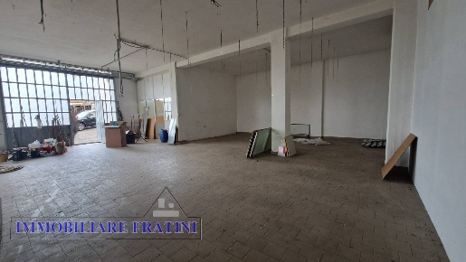 Foto Laboratorio in Via San Donato, Campli Sant'Onofrio Floriano di 188 m²