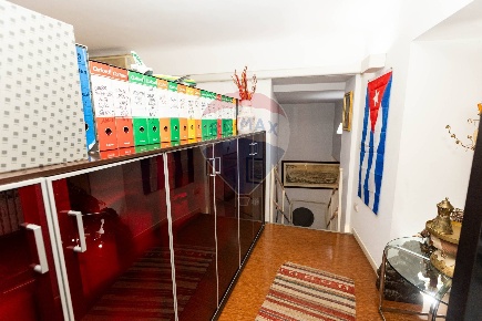 Foto Ufficio in VIA Zezon, Milano Centrale di 80 m² con 3 locali in vendita