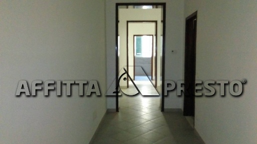 Foto Ufficio a Livorno di 120 m² con 5 locali in affitto