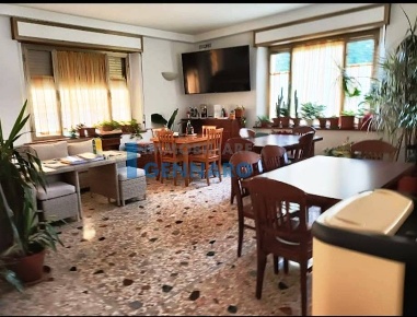 Foto Attività commerciale in Via Cividina, Martignacco Centro di 310 m²