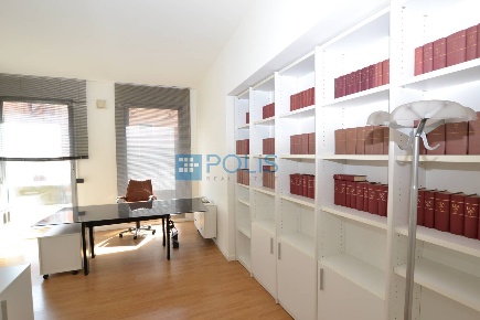 Foto Ufficio in Centro Storico, Padova Piazze - Duomo di 185 m² in vendita