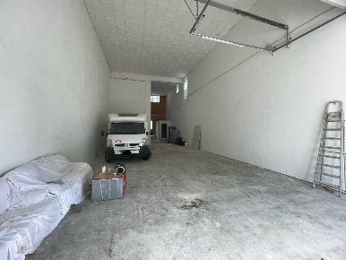 Foto Magazzino in Via Luigi Turchi, Ferrara Via Modena di 270 m² in affitto