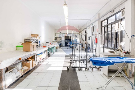 Foto Laboratorio in via Pietro Micca, Legnano San Martino di 514 m²