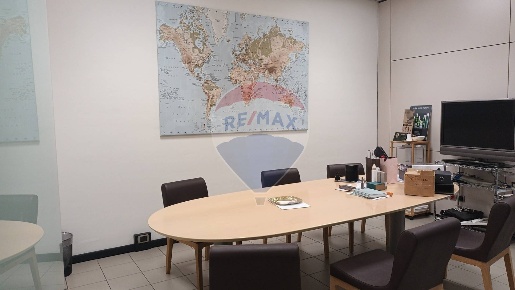 Foto Locale commerciale in via della comunità Europea, Figline Valdarno