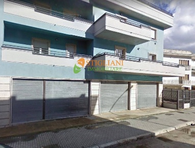 Foto Locale commerciale in centro, Bojano Centro di 240 m² con 1 locali