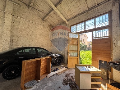 Foto Laboratorio in Via Brigata Garibaldi, Foligno Viale Firenze, Paciana