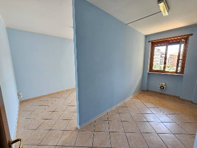 Foto Ufficio in Via Gradisca, Torino Santa Rita di 82 m² con 3 locali