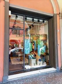 Foto Locale commerciale a Bologna San Felice di 115 m² con 2 locali