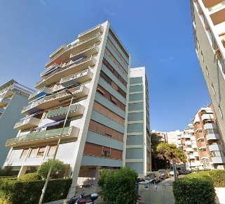 Foto Locale commerciale in Via Goito, Livorno Goito - Montebello di 82 m²