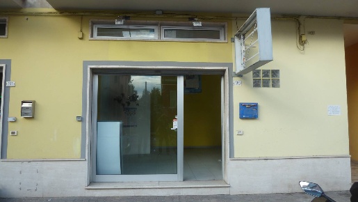 Foto Locale commerciale a San Benedetto del Tronto di 40 m² con 1 locali