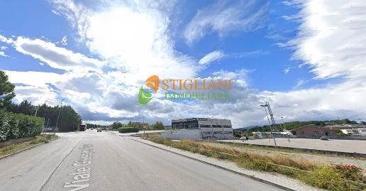 Foto Locale commerciale in Zona industriale, Campobasso Zona Industriale