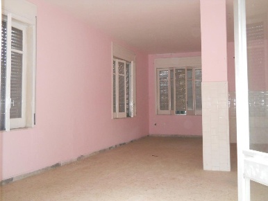 Foto Locale commerciale a Marigliano di 55 m² in affitto
