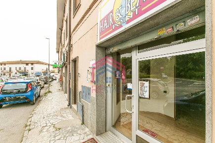 Foto Negozio in Via Niso, Ardea Ardea Paese di 60 m² con 3 locali