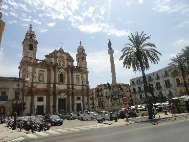 Foto Attività commerciale in Via Roma, Palermo Castellammare di 100 m²
