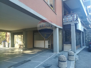 Foto Locale commerciale in Via Ruggero D'andreotto, Perugia Centro