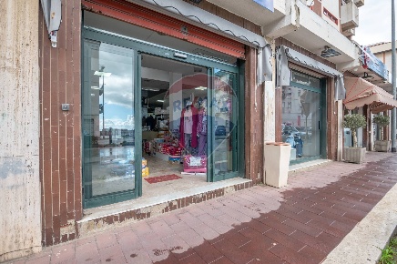 Foto Attività commerciale in Via Filippo Paladini, Caltanissetta Centro