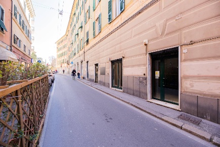Foto Locale commerciale in Via Guglielmo Oberdan, Genova Nervi di 22 m²