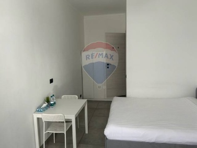 Foto Attività commerciale in corso regina margherita, Torino di 200 m²