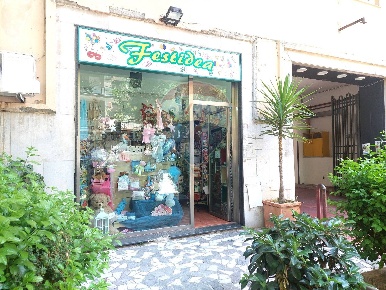 Foto Attività commerciale in Via Del Bersagliere, Palermo di 32 m²